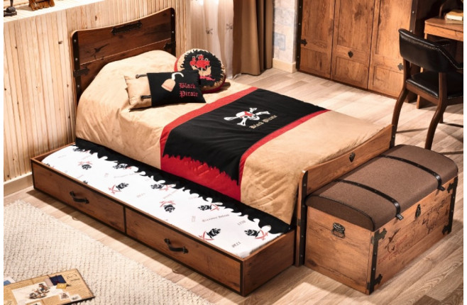 Кровать большая Pirate